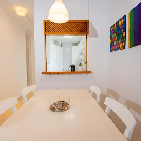 Maria Rosa Urban & * 大加那利岛拉斯帕尔马斯