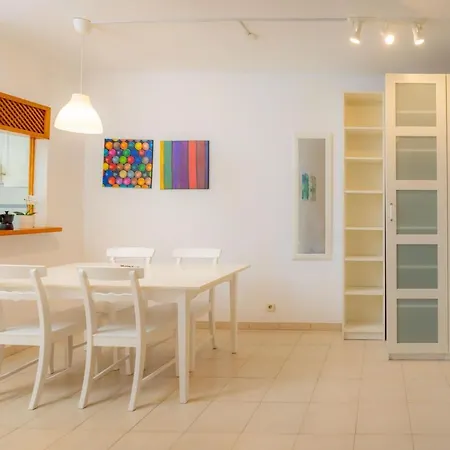 Maria Rosa Urban & 公寓 *