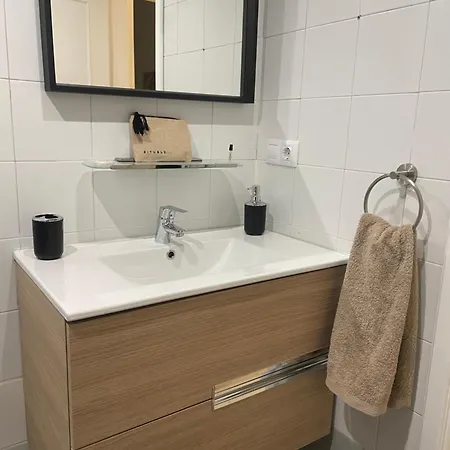 Maria Rosa Urban & *